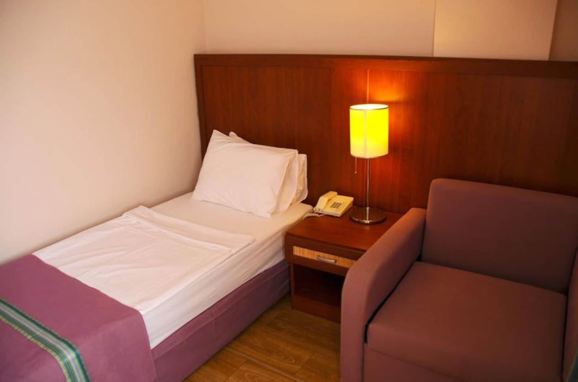 Avisos Hotel And Apartment Marmaris Zewnętrze zdjęcie